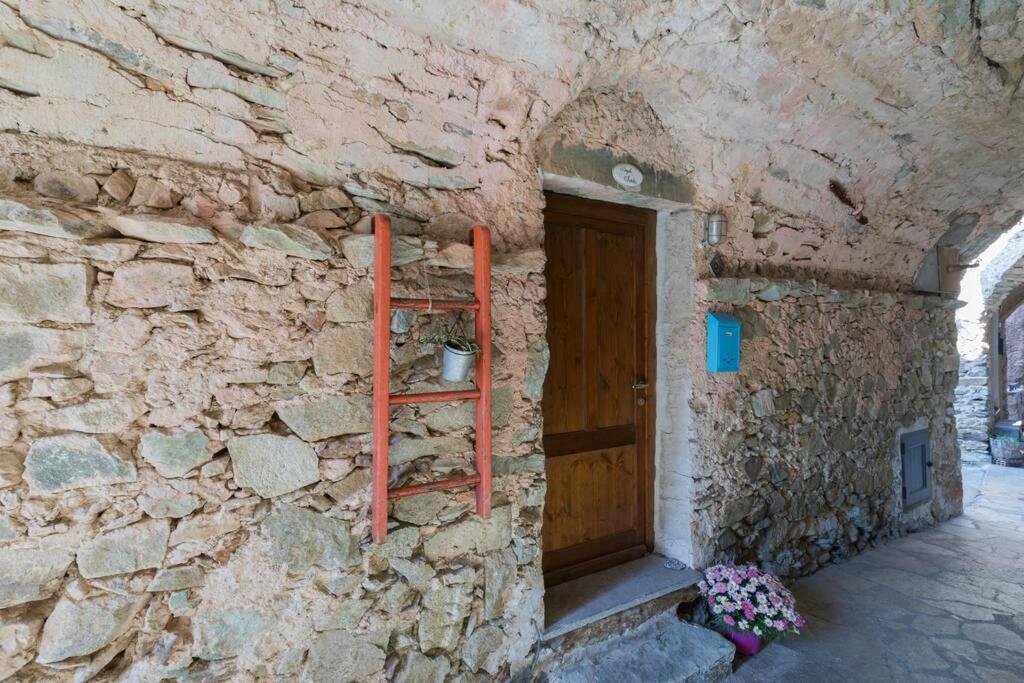 فيلا La Casa Di Sandra A نولي المظهر الخارجي الصورة